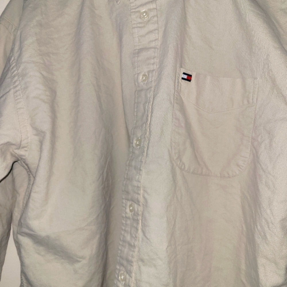 Tommy Hilfiger Men's Size Medium Tan or Beige